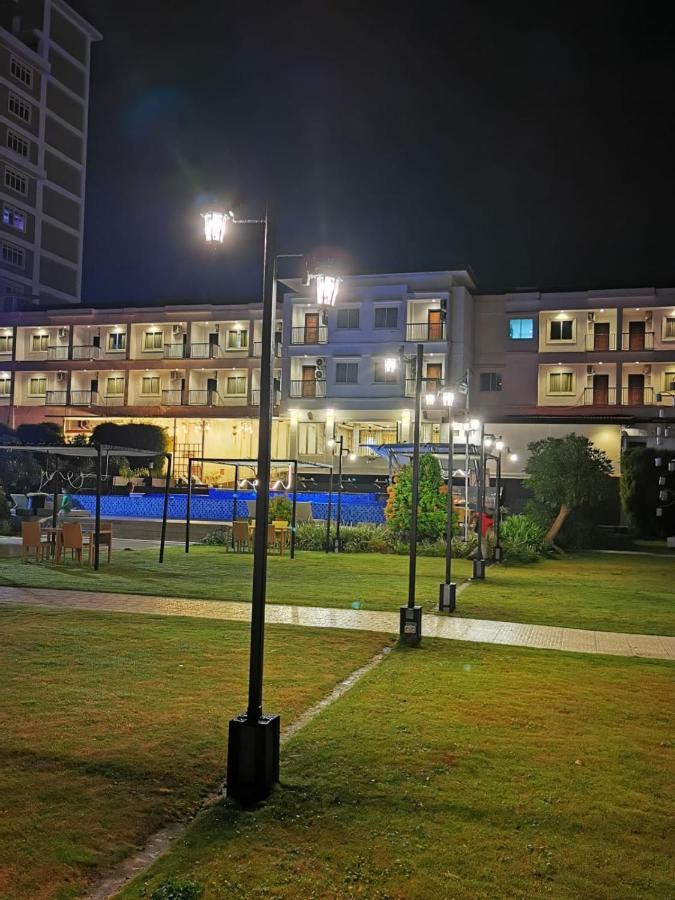 Naka Hotel Kupang Kupang  Eksteriør billede