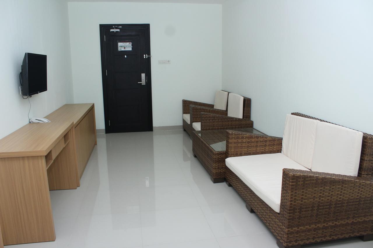 Naka Hotel Kupang Kupang  Eksteriør billede